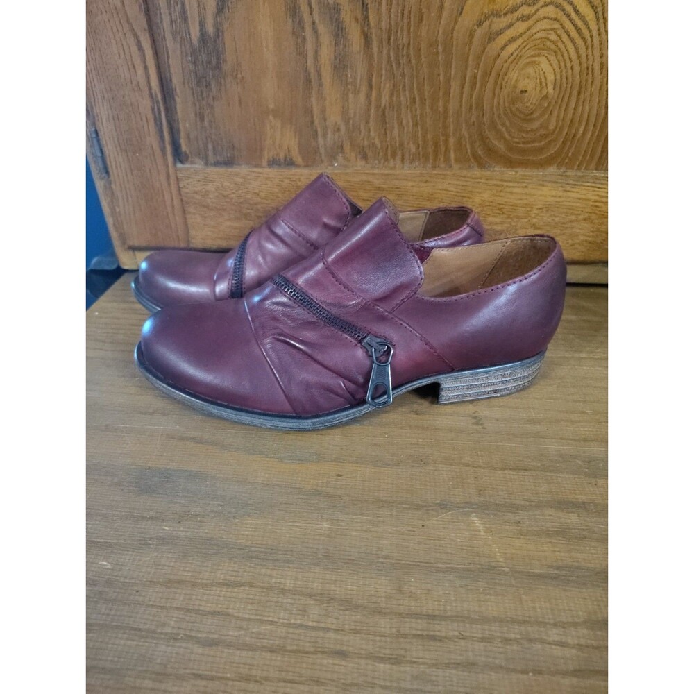 Miz Mooz Ruched Leather Shoes Lilith Red Women's Size 6